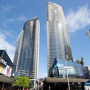 Mantra Circle On Cavill Australie