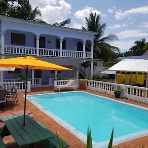 almond-tree-villa-apartments.comcaribbean.com/